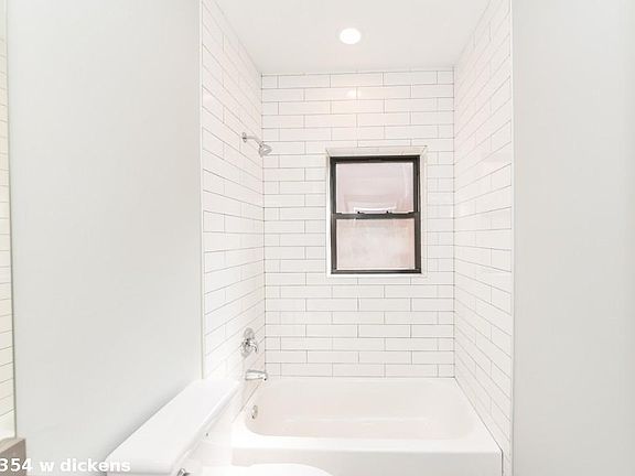 3rd image of 354 W Dickens Ave #821