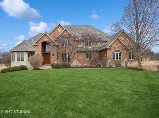 1541 W Longwood Dr, Bull Valley, IL 60098