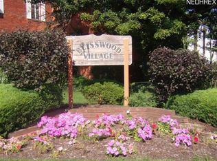 421 Kenwood Dr #L-1, Euclid, OH