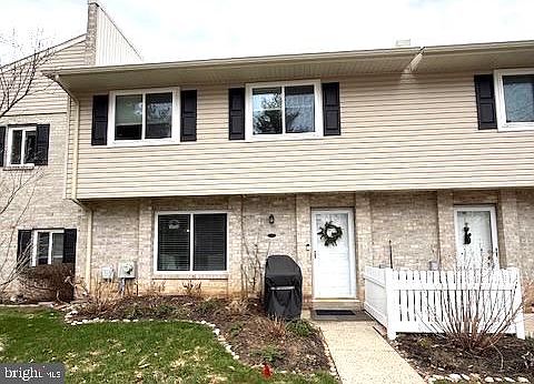 1st image of 111 Village Walk