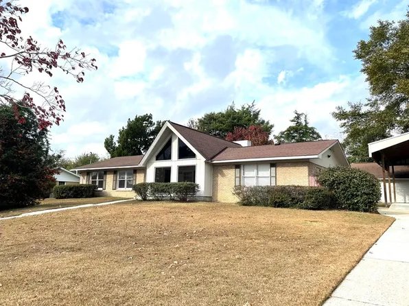1807 Westover Dr, Dothan, AL 36303