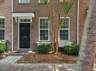 744 Certificate Ct, Charleston, SC 29414