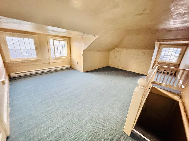 414 High St Unit 2 - 3rd Level Bedroom