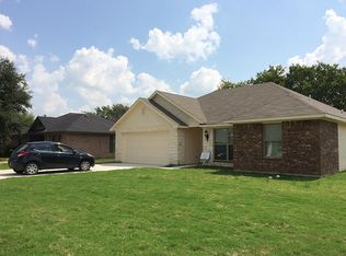 1601 Melody Cir, Kaufman, TX 75142