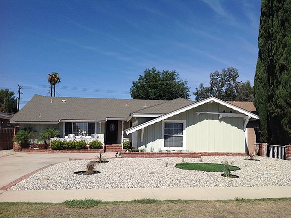2nd image of 9819 Danube Ave