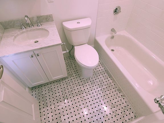 5th image of 15 Langdon St #A