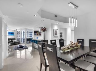 Green Diamond, Miami Beach, FL 33140