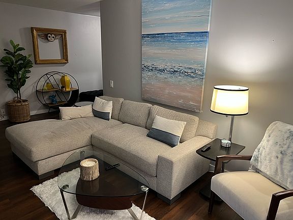 2nd image of 3770 Crown Point Dr Unit 104