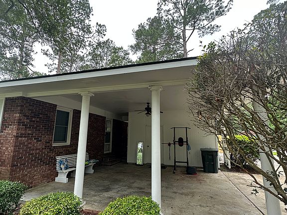 5th image of 513 Forest St