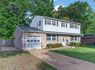 33 Tanglewood Dr, Hampton, VA 23666