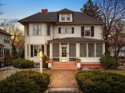 131 16th St S, La Crosse, WI, 54601