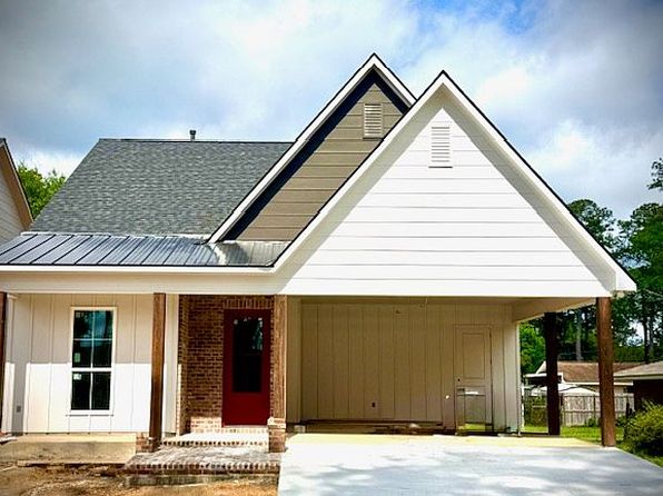 105 Elm Dr