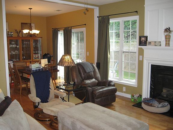 Living room & dining room