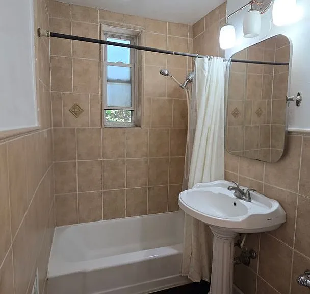 2160 Center Ave #2M — Photo 7