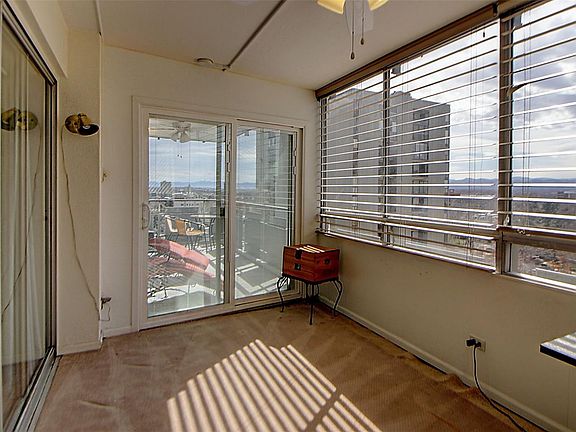 5th image of 800 N Washington St APT 901