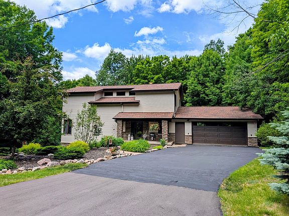 2nd image of N8307 Birch Hill Rd