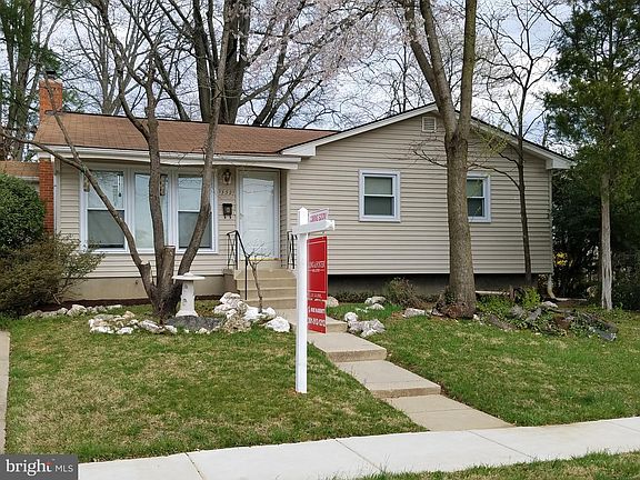 4th image of 13321 Oriental St