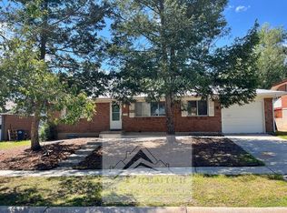 2106 Warwick Ln, Colorado Springs, CO 80909