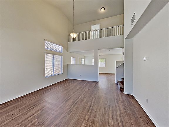 3rd image of 4427 Crimson Tide Ave
