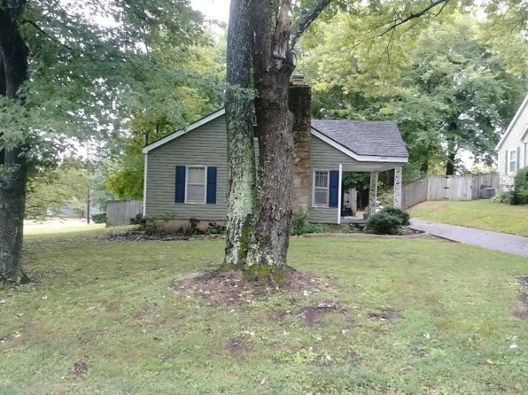 1208 Summer Dr, Dyersburg, TN 38024
