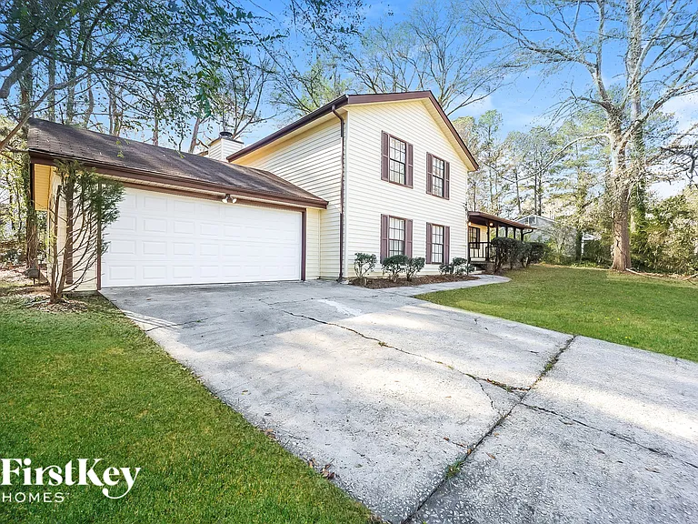 1292 Brookvale Dr — Photo 2