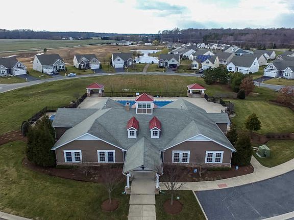 4th image of 29587 Lonny Ln