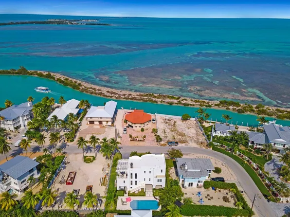 318 E Seaview Cir, Duck Key, FL 33050