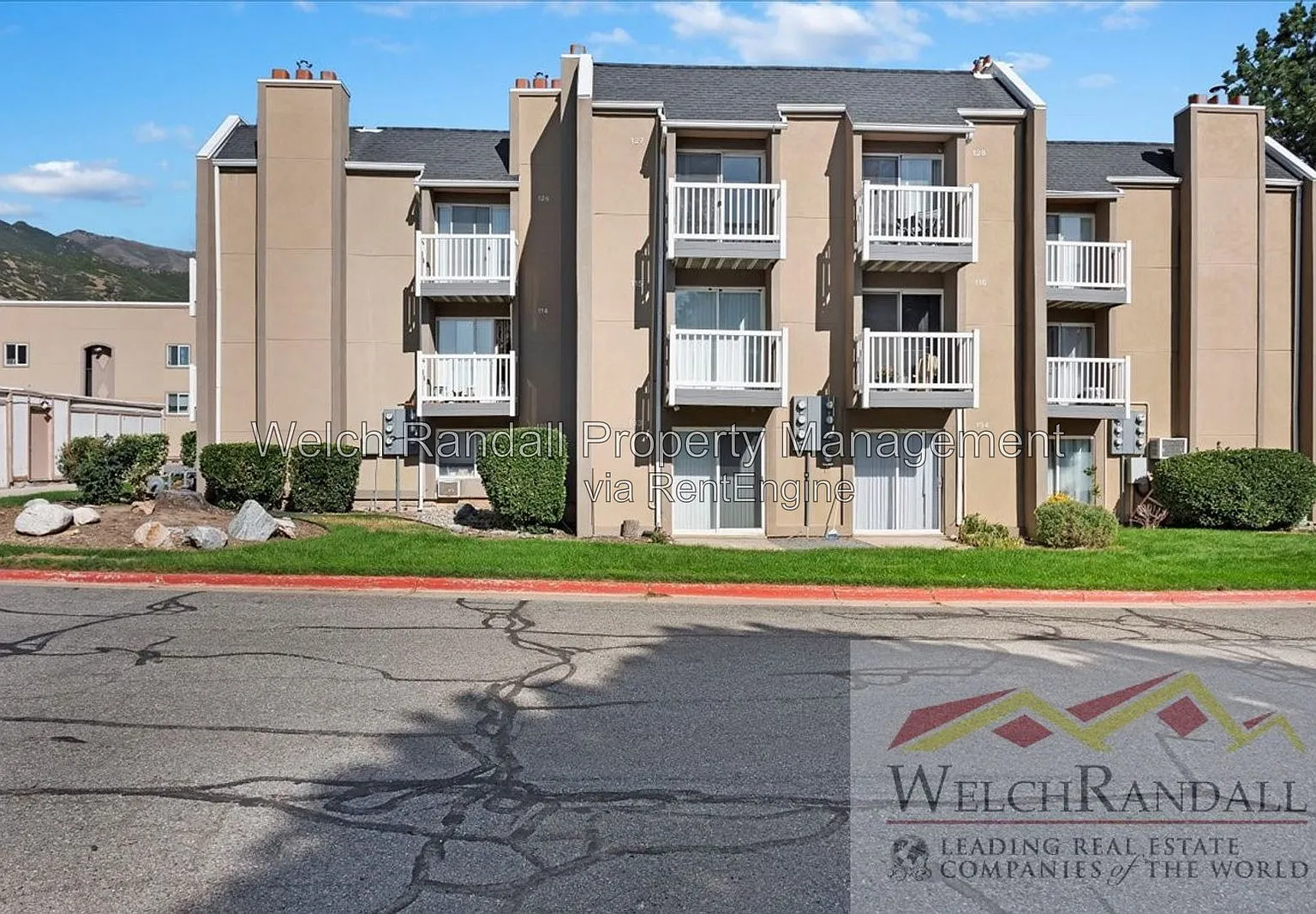 1 bed, 1.0 bath, 530 sqft, $895 — Photo 2