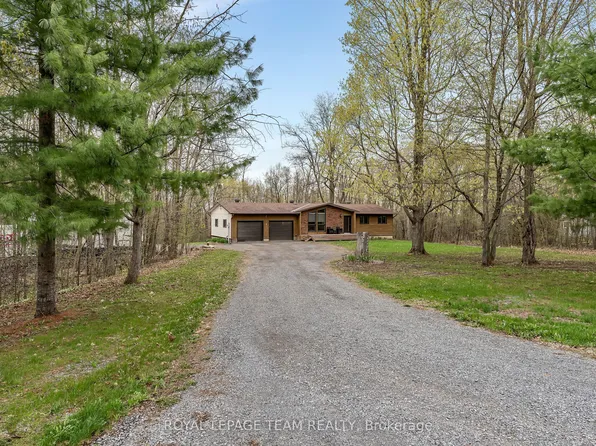 315 Felton Cres, Russell, ON K4R 1E5