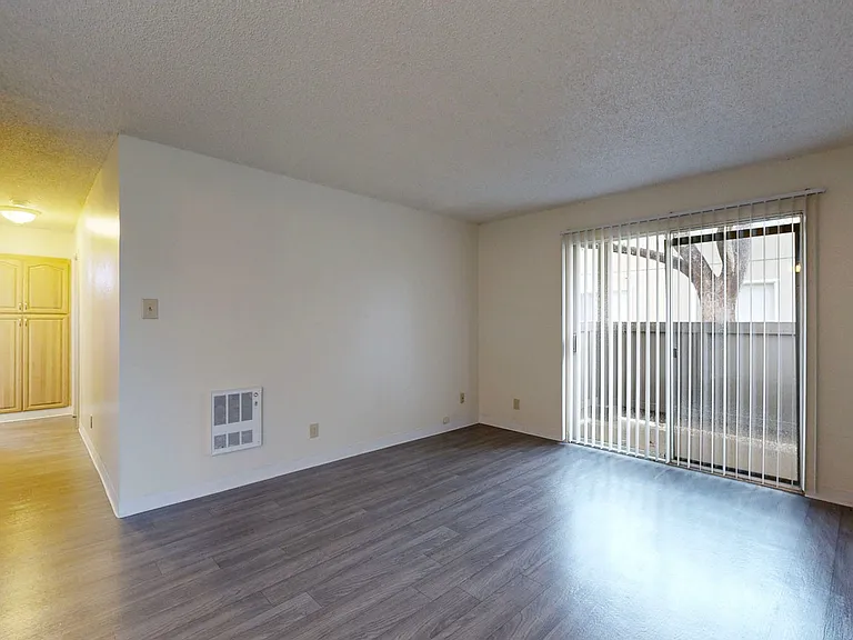 Pointe at Northridge — Photo 40
