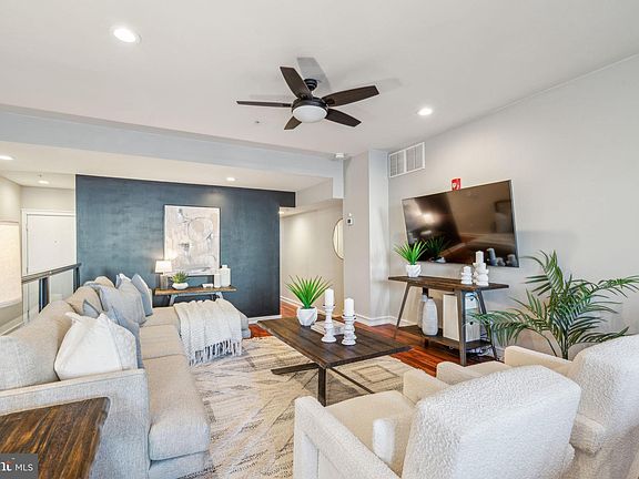 4th image of 1321 N 7th St #1