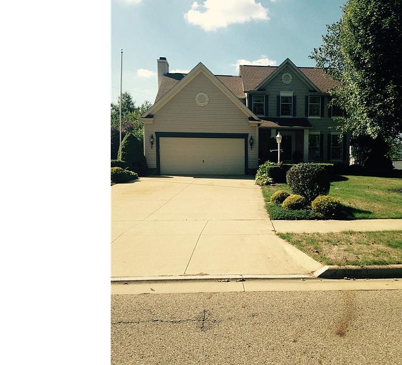 1st image of 2255 Canterbury Cir