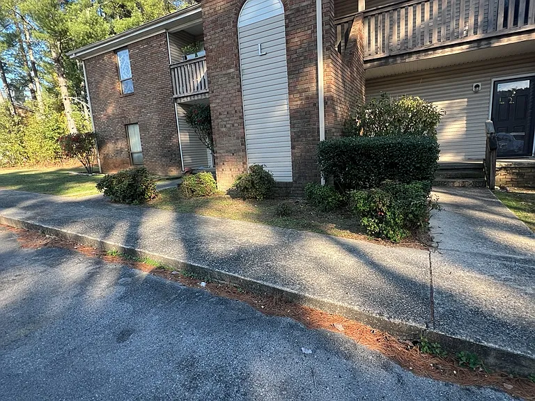 Hearthwood Apartments — Photo 4