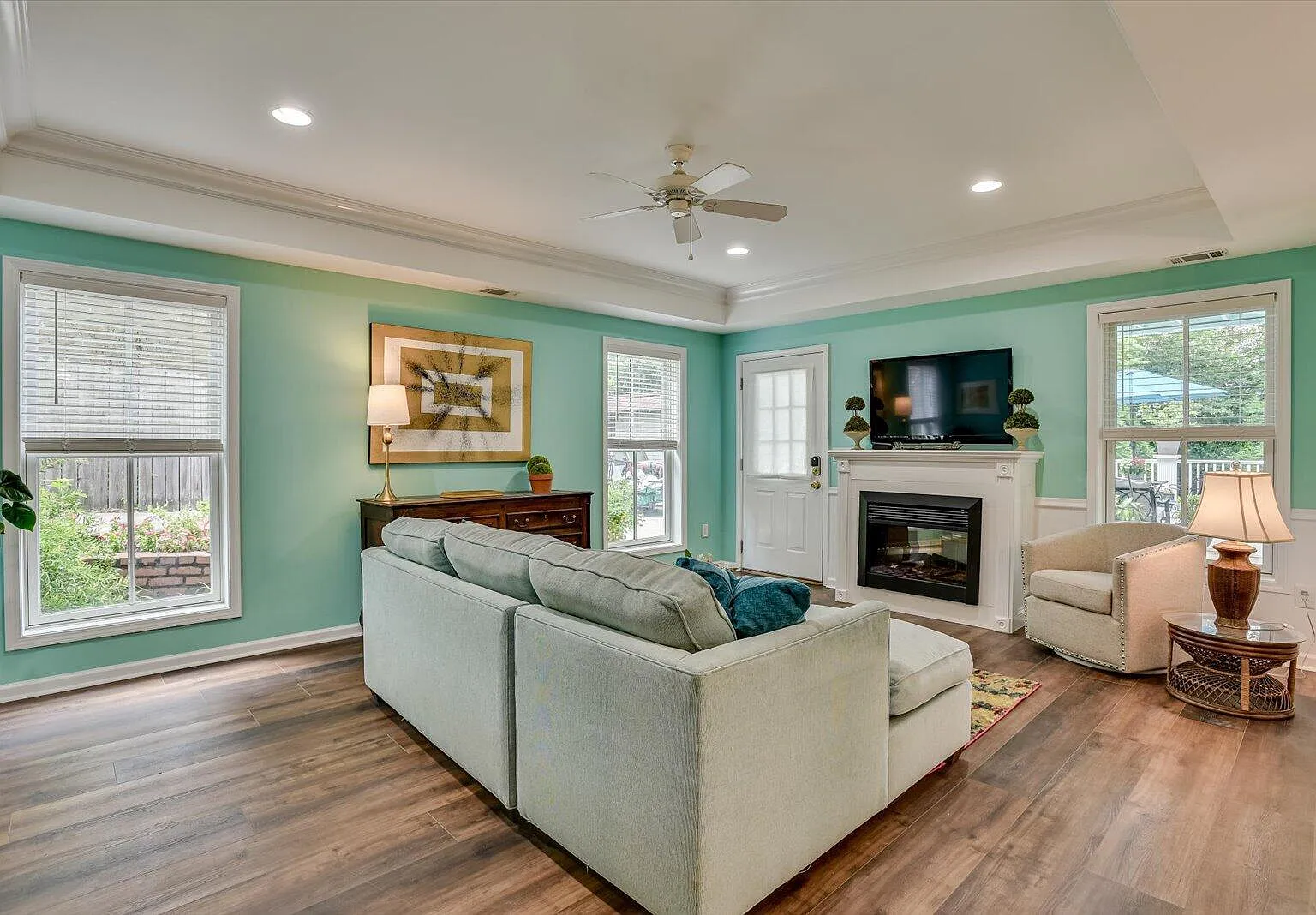 1 bed, 1.0 bath, 1000 sqft, $1,500 — Photo 3
