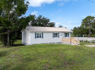 3201 44th St SW, Lehigh Acres, FL 33976