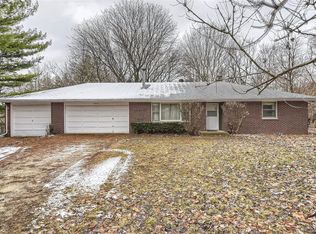 9S236 Aero Dr, Naperville, IL 60564