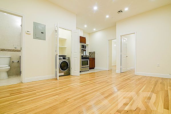 1st image of 309 Clarkson Ave #6
