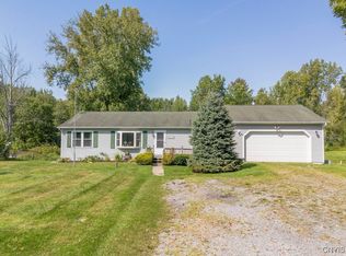 2735 Lamson Rd, Phoenix, NY 13135