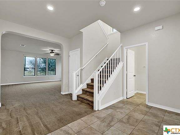 5th image of 2096 Oxbow Cir