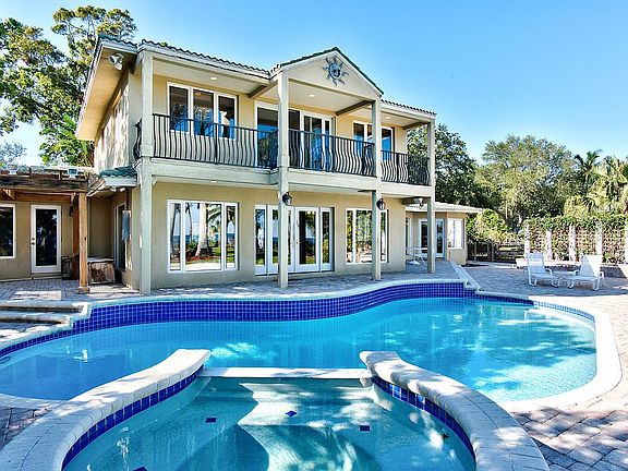 2nd image of 6110 Bahama Shores Dr S