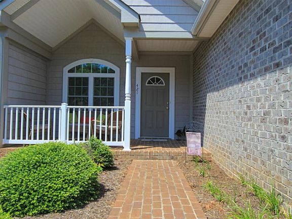 3rd image of 421 Heather Ln #A3