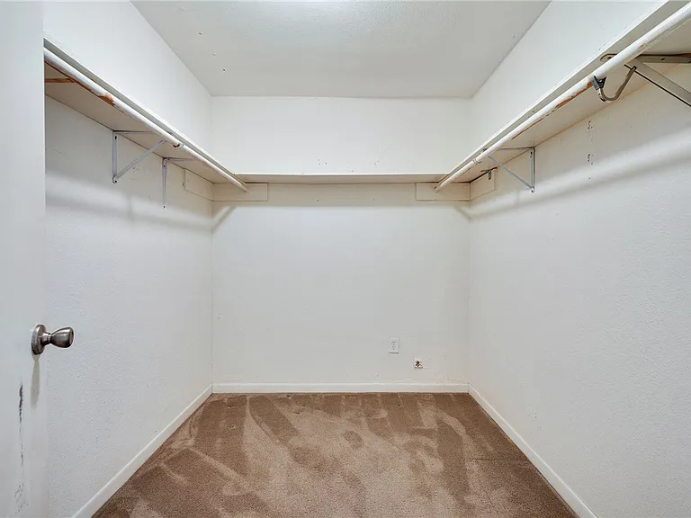1803 S College Ave — Photo 11