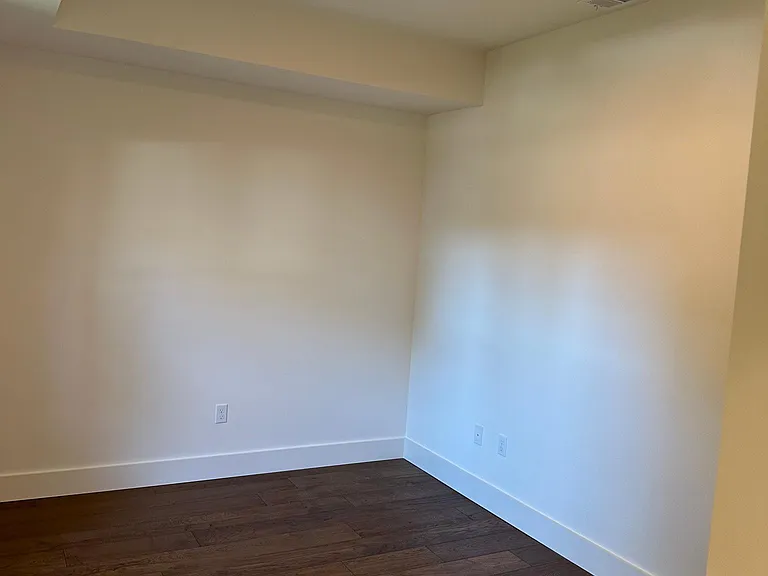 119 El Centro — Photo 10