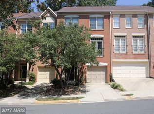 11402 Summer House Ct, Reston, VA 20194