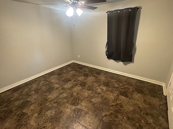 5th image of 205 E Gleason St