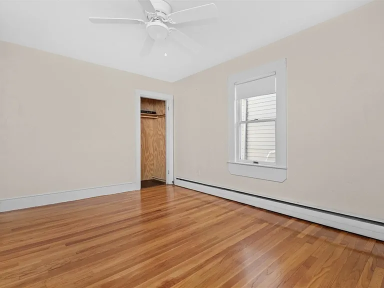15 Wave Way Ave — Photo 16
