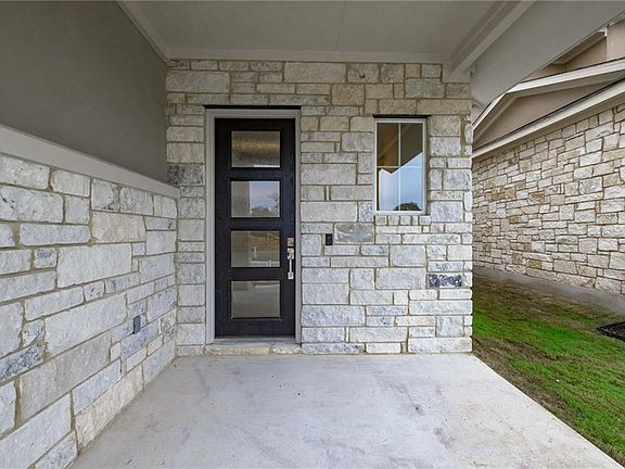 2nd image of 1236 Summerbrooke Cir