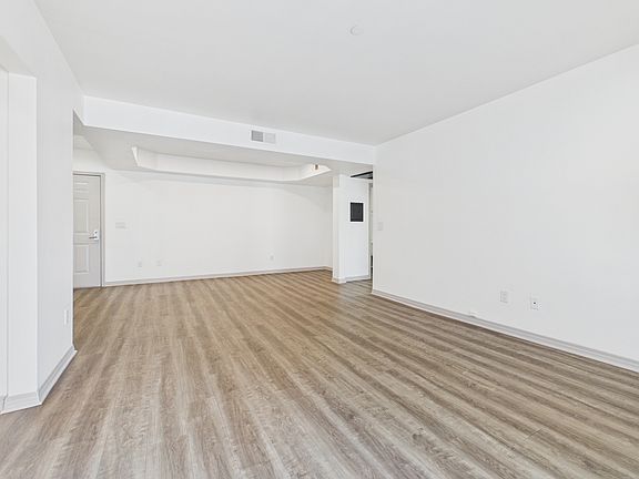 5th image of 813 Wilcox Ave #3127750