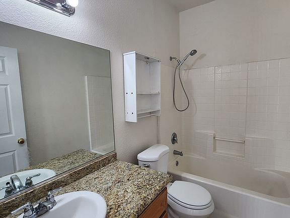 5th image of 8536 Aspen Ave #B