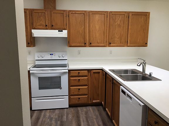 2nd image of 7518 189th Ave SE #B